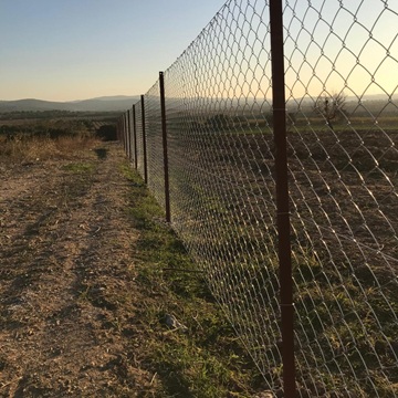 Köşebent Demir Direk | Güçlü ve Paslanmaz Direk Sistemleri